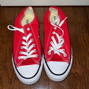 Red low top converse